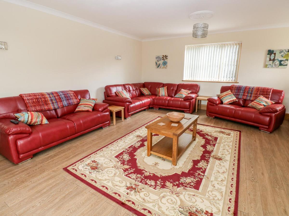 Grooms Quarters At Pant Y Gaseg Farm Ammanford Εξωτερικό φωτογραφία