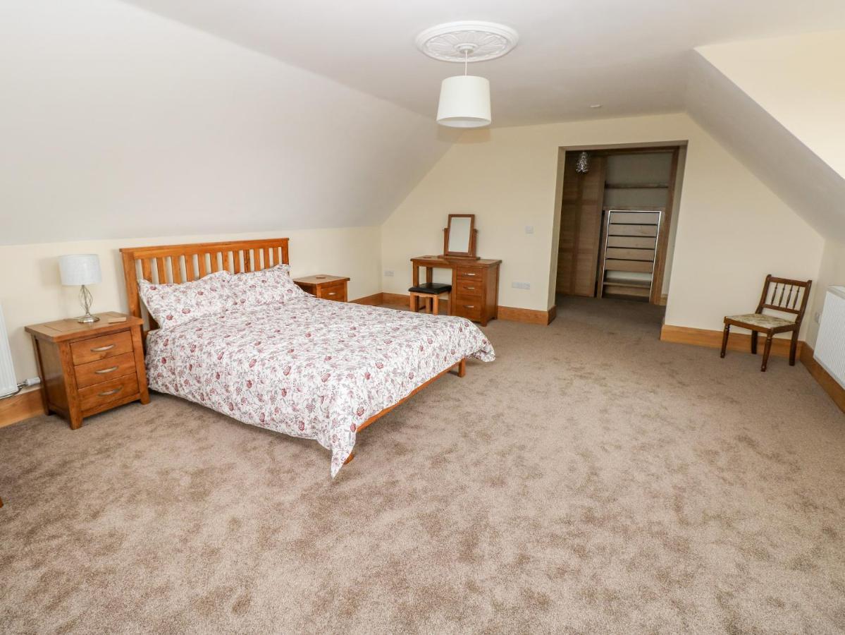 Grooms Quarters At Pant Y Gaseg Farm Ammanford Εξωτερικό φωτογραφία